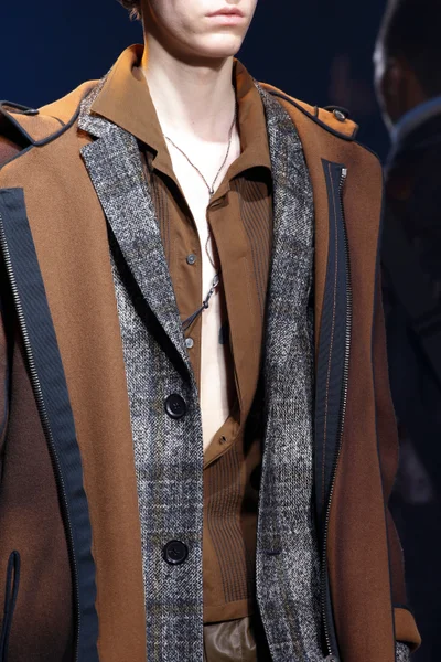 Look 66